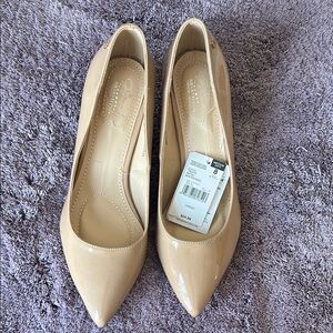Elegant Beige Patent Leather Pumps